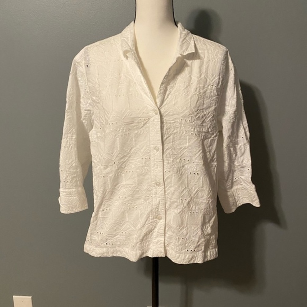 3/$20 Vintage Chico’s blouse size 1